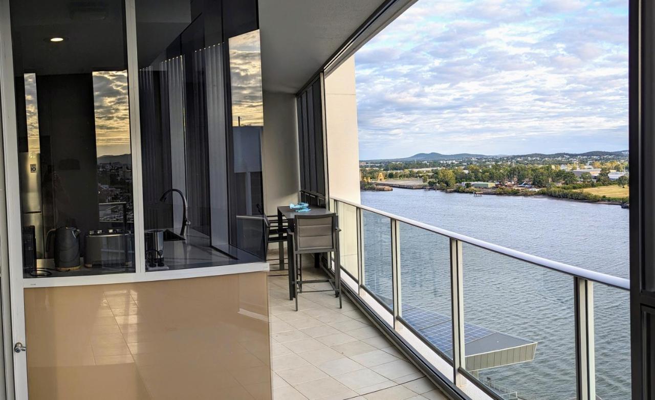 Link Portside Wharf Apartment Hotel Бризбейн Екстериор снимка