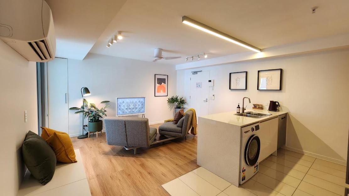 Link Portside Wharf Apartment Hotel Бризбейн Екстериор снимка